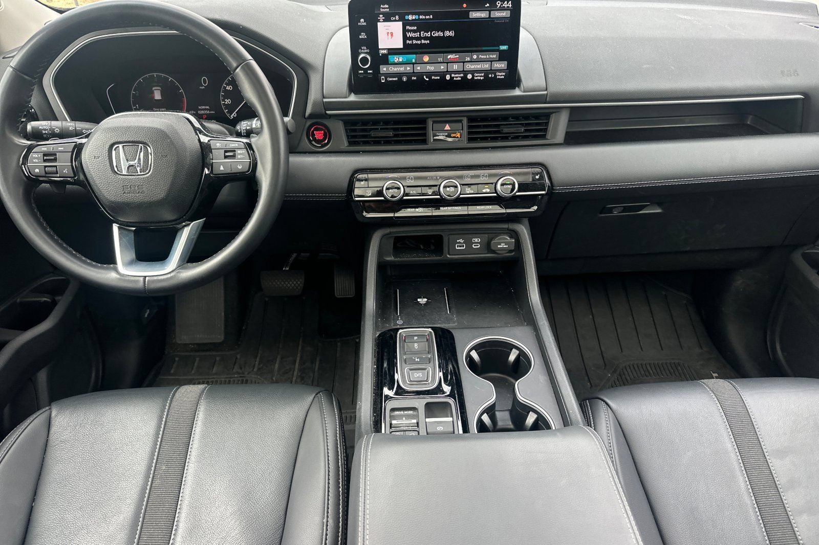 Used 2024 Honda Pilot Touring image 15