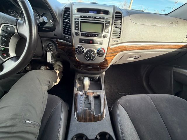 Used 2011 Hyundai Santa Fe SE image 20