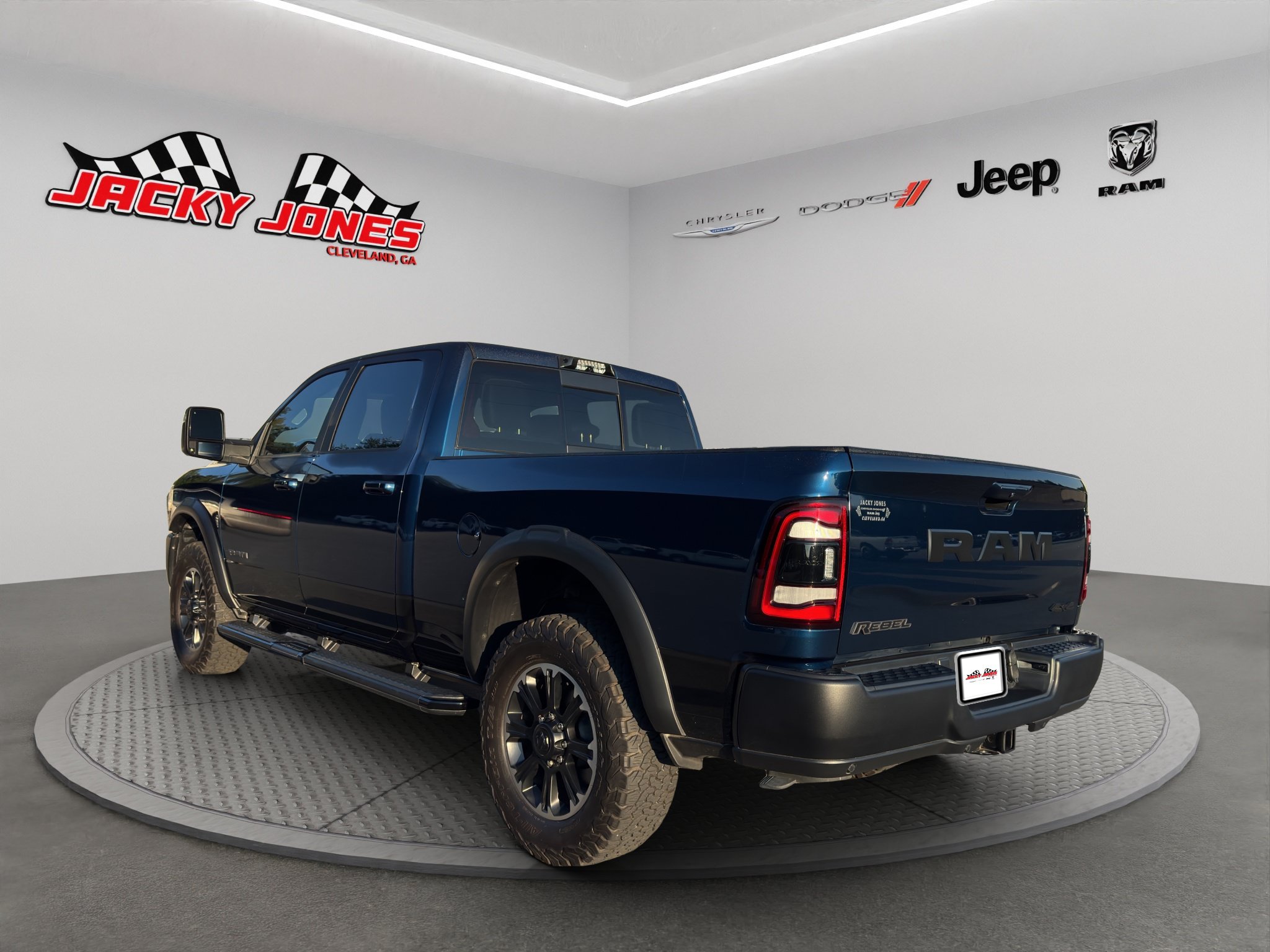 Used 2024 RAM 2500 Rebel w/ Level 2 Equipment Group AWD/4WD image 7