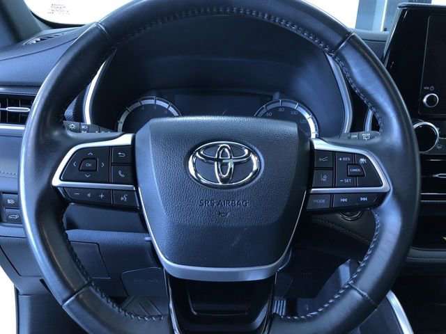 Used 2023 Toyota Highlander XSE image 27