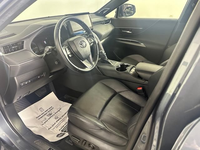 Used 2021 Toyota Venza XLE w/ Softex Package AWD/4WD image 17