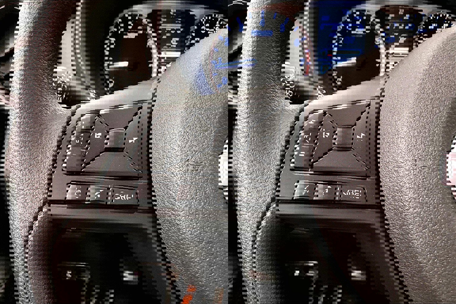 New 2025 Nissan Kicks Play S image 42