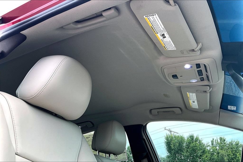 Used 2013 Cadillac XTS Luxury w/ Driver Awareness Package FWD image 22
