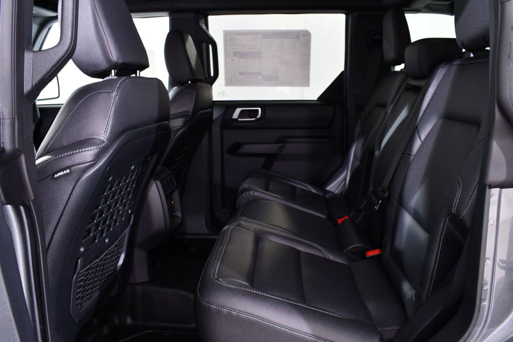 New 2025 Ford Bronco Badlands image 16