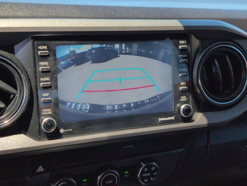 Used 2020 Toyota Tacoma TRD Off-Road w/ Technology Package AWD/4WD image 15