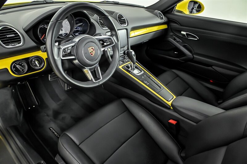 Used 2021 Porsche 718 Cayman S RWD image 15