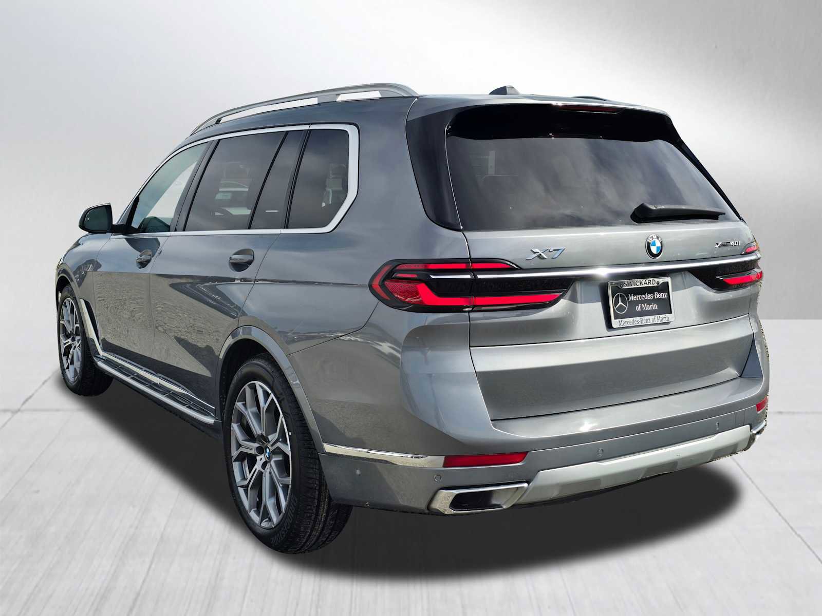 Used 2024 BMW X7 xDrive40i image 5