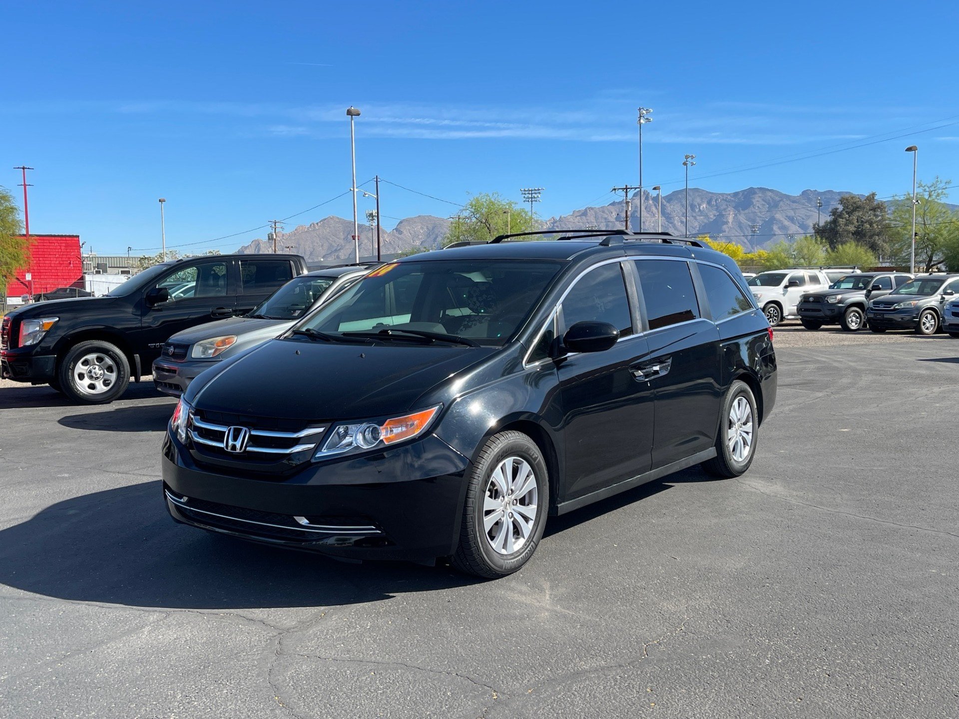 Used 2014 Honda Odyssey EX image 1