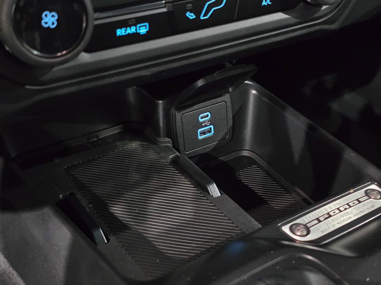 New 2025 Ford Bronco Base image 24