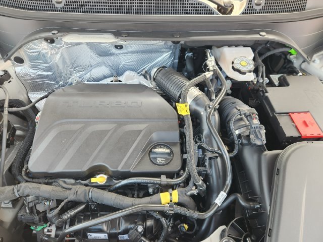 New 2026 Chevrolet Trax RS w/ Sunroof Package FWD image 32