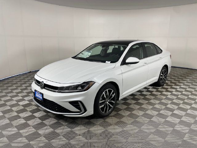 New 2027 Volkswagen Jetta SE FWD image 1