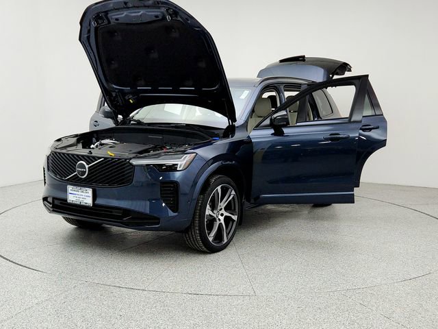 New 2026 Volvo XC90 B6 Ultra w/ Protection Package image 9