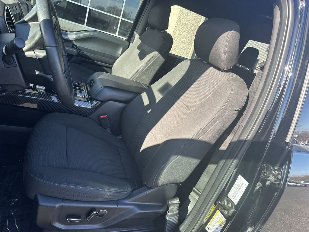 Used 2016 Ford F150 XLT w/ Equipment Group 302A Luxury image 13