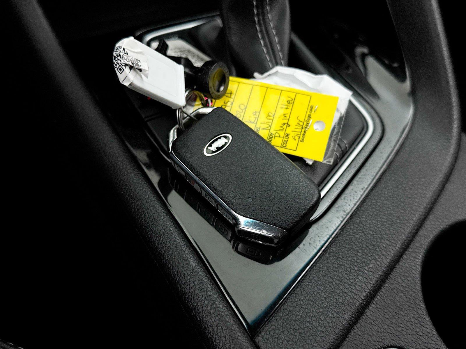 Used 2020 Kia Niro EX FWD image 35
