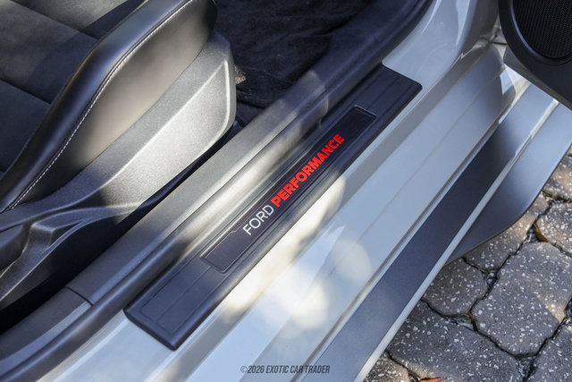 Used 2020 Ford Mustang Shelby GT500 w/ Technology Package image 48