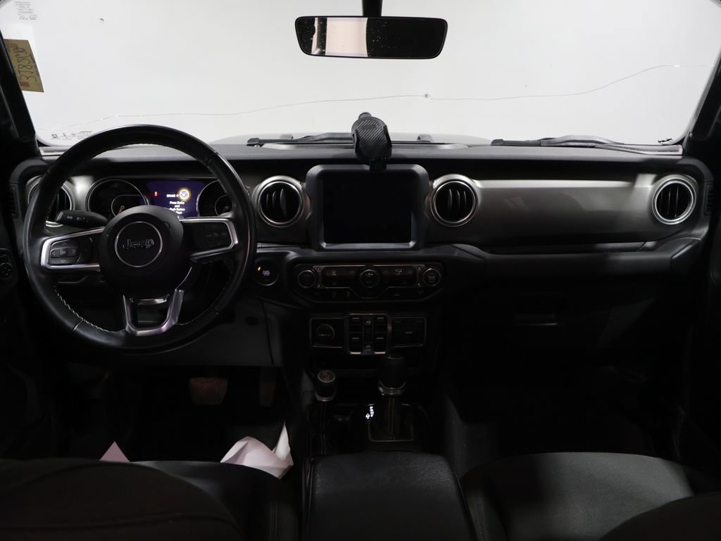 Used 2020 Jeep Gladiator Overland image 16