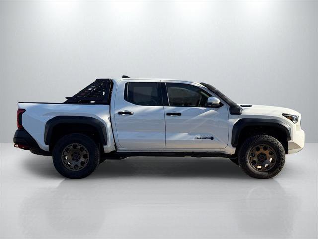 Certified 2025 Toyota Tacoma Trailhunter image 4