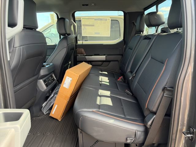 New 2027 Ford F450 Lariat w/ Lariat Ultimate Package AWD/4WD image 29