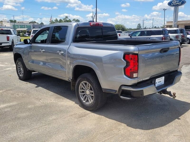 Used 2023 Chevrolet Colorado LT w/ LT Convenience Package II image 9