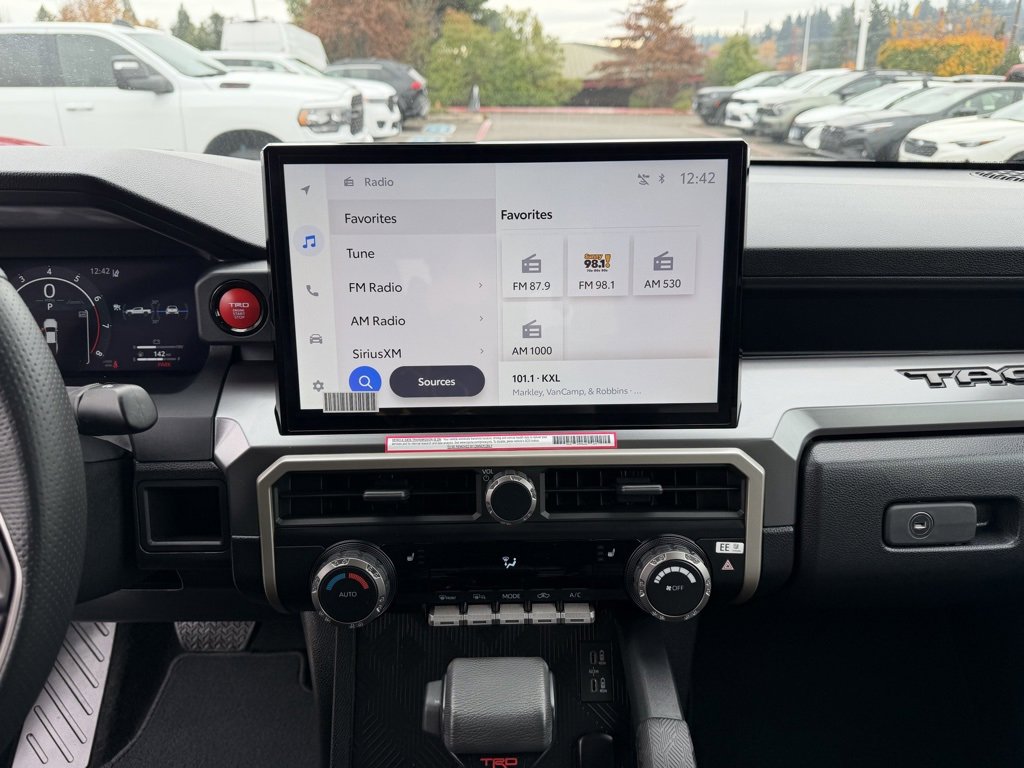 Used 2024 Toyota Tacoma TRD Off-Road image 20