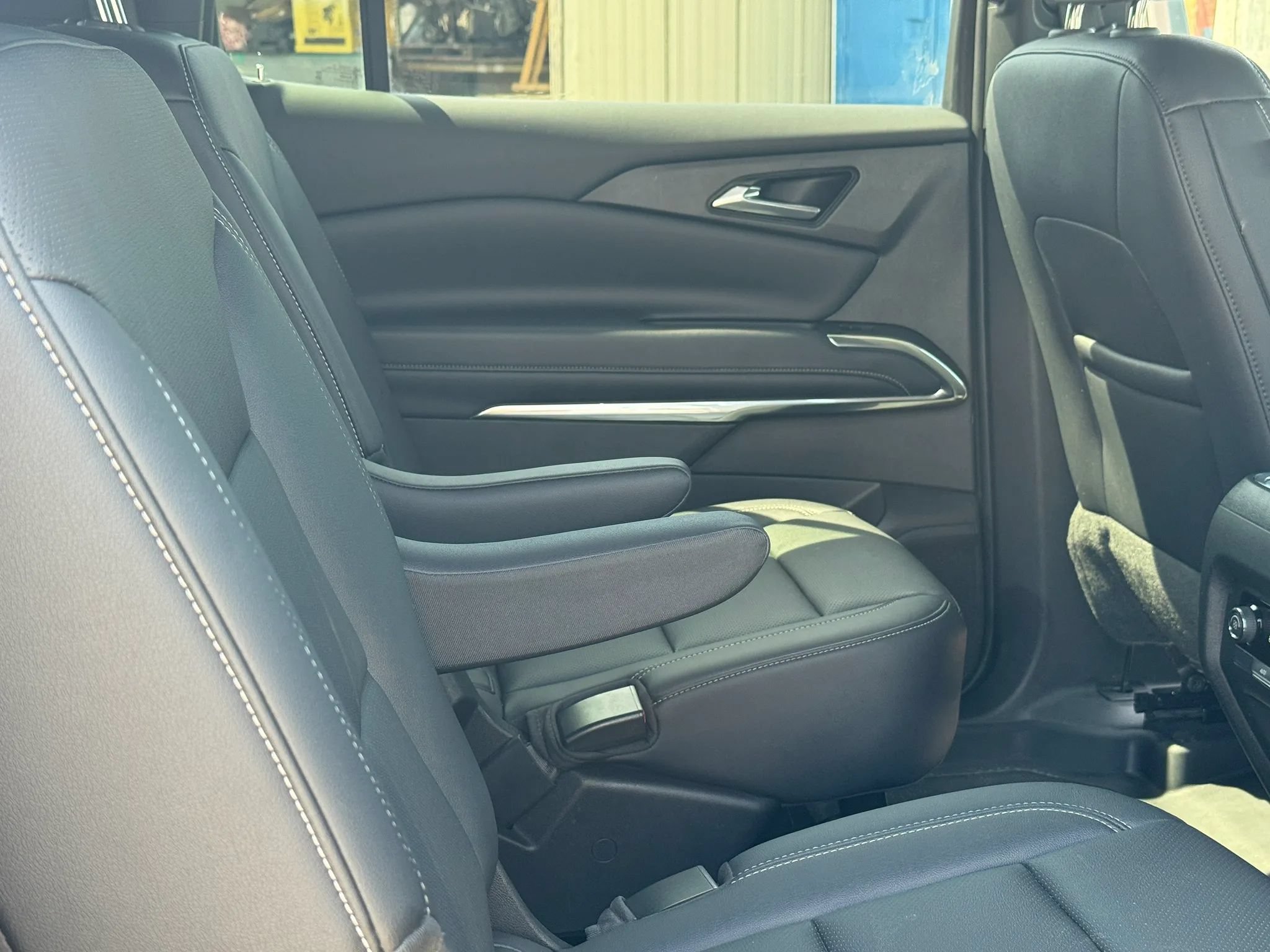 Used 2026 Chevrolet Traverse LT w/ Driver Confidence Package FWD image 14
