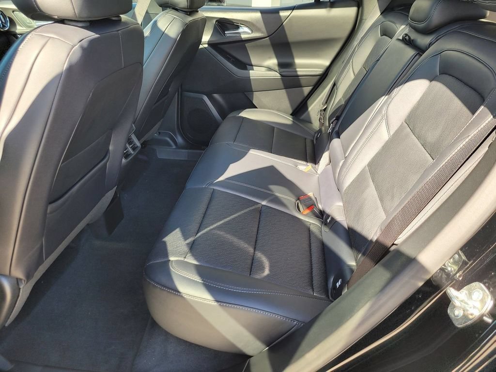 New 2026 Chevrolet Equinox LT w/ Convenience Package II FWD image 8