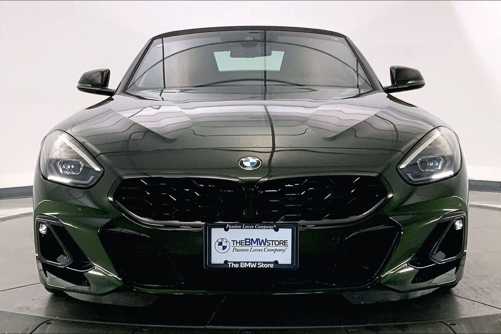 Used 2026 BMW Z4 M40i w/ Premium Package RWD image 2