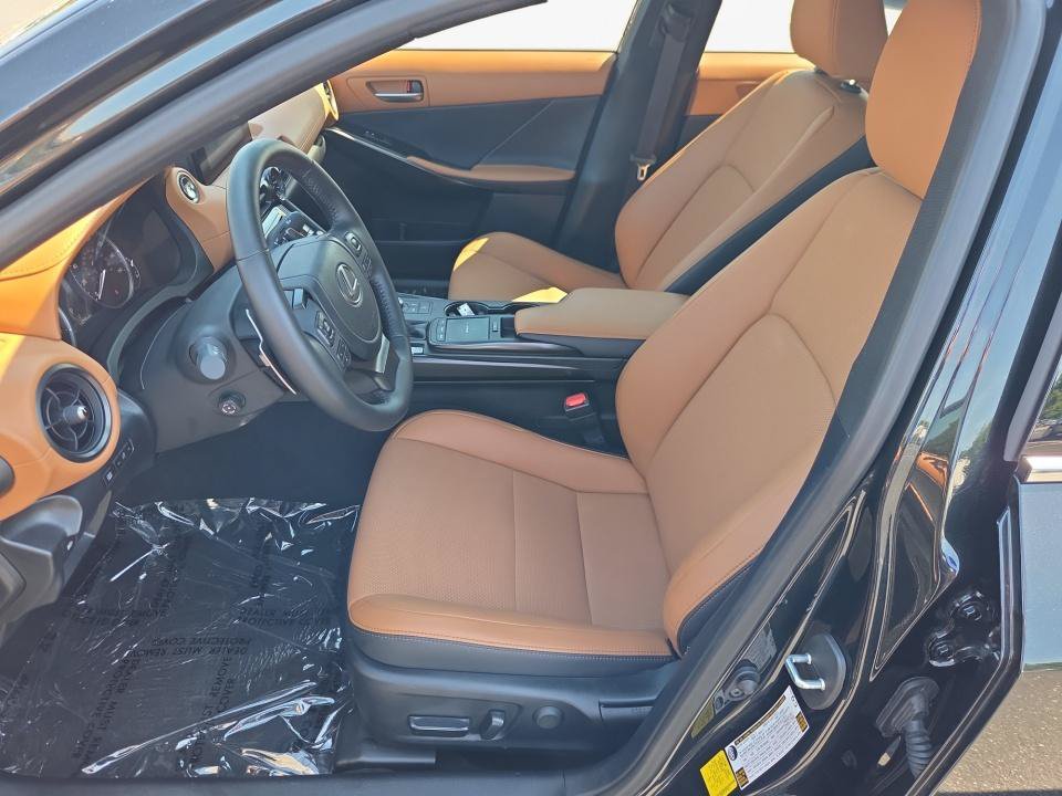 Used 2025 Lexus IS 300 w/ Premium Package RWD image 10