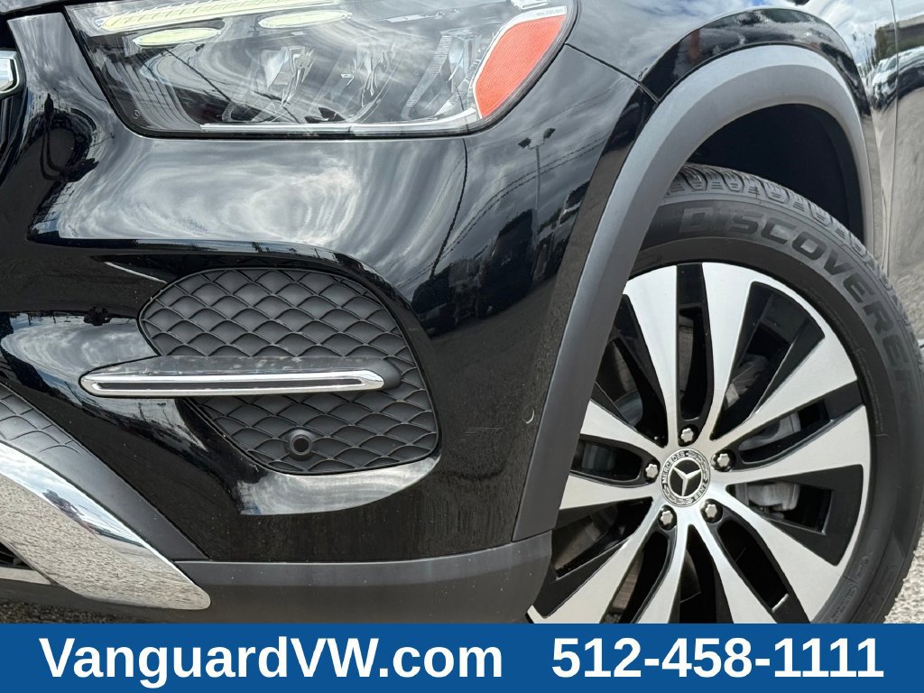 Used 2025 Mercedes-Benz GLE 450 4MATIC w/ Warmth & Comfort Package image 5