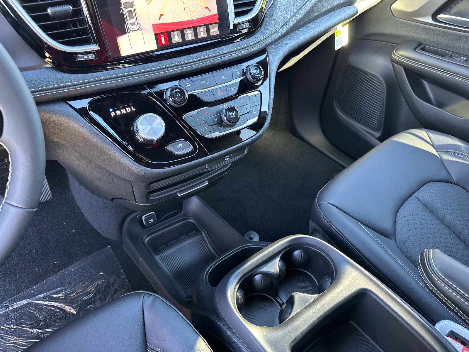 New 2026 Chrysler Pacifica Select image 27
