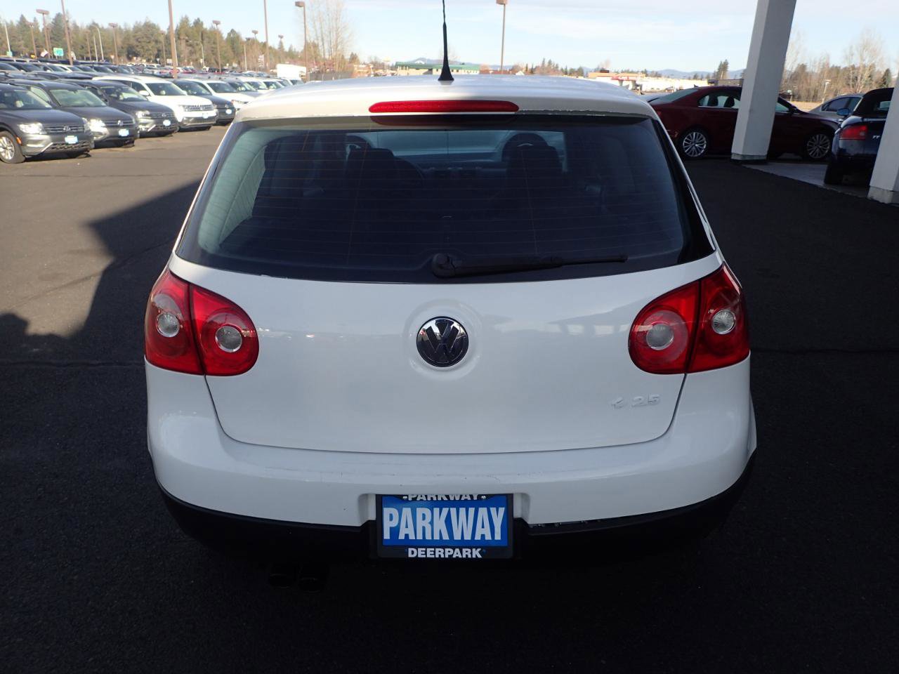 Used 2009 Volkswagen Rabbit S FWD image 4
