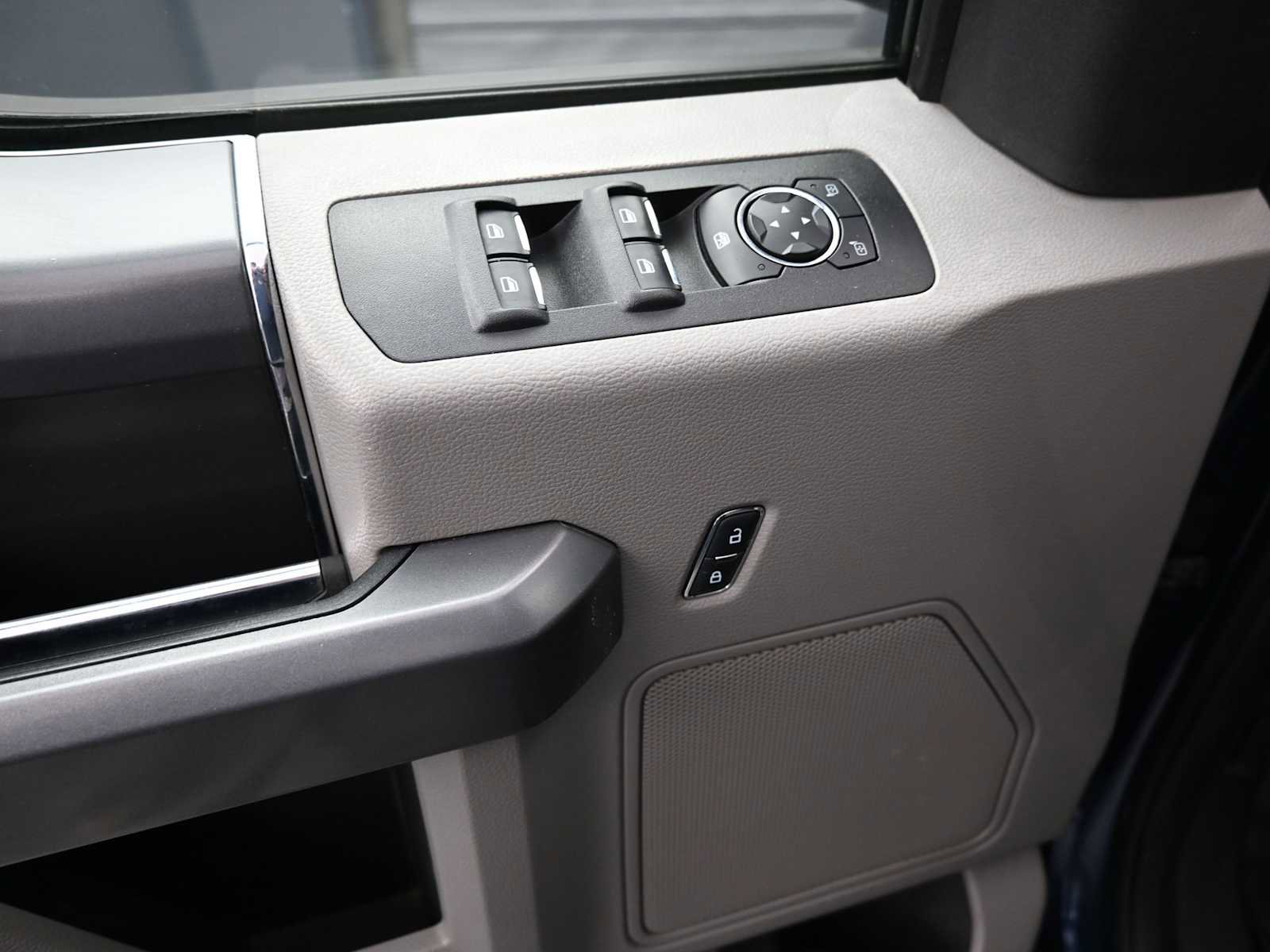 Used 2017 Ford F150 XLT w/ Equipment Group 302A Luxury image 19