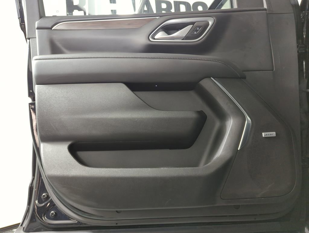 Used 2023 Chevrolet Suburban Z71 w/ Z71 Off-Road Package image 8