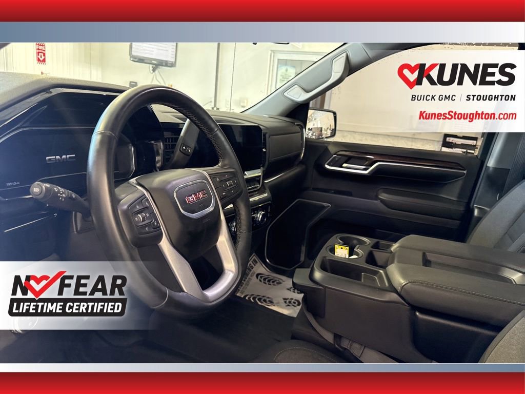 Used 2024 GMC Sierra 1500 Elevation w/ LPO, Elevation Black Package image 19