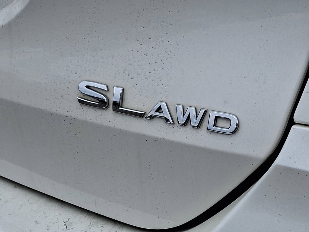 Used 2019 Nissan Rogue SL w/ Premium Package image 5