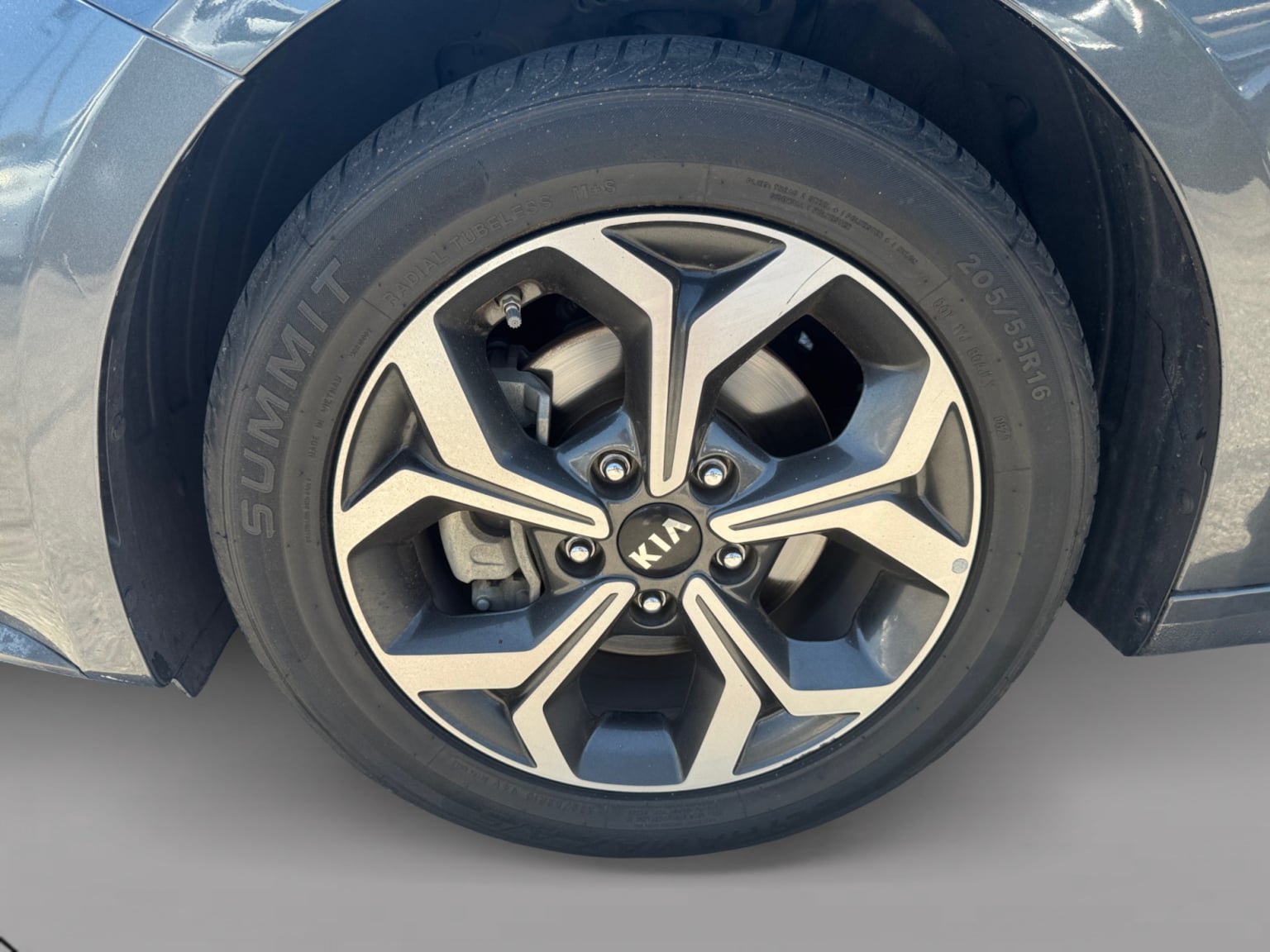 Used 2019 Kia Forte LXS FWD image 9