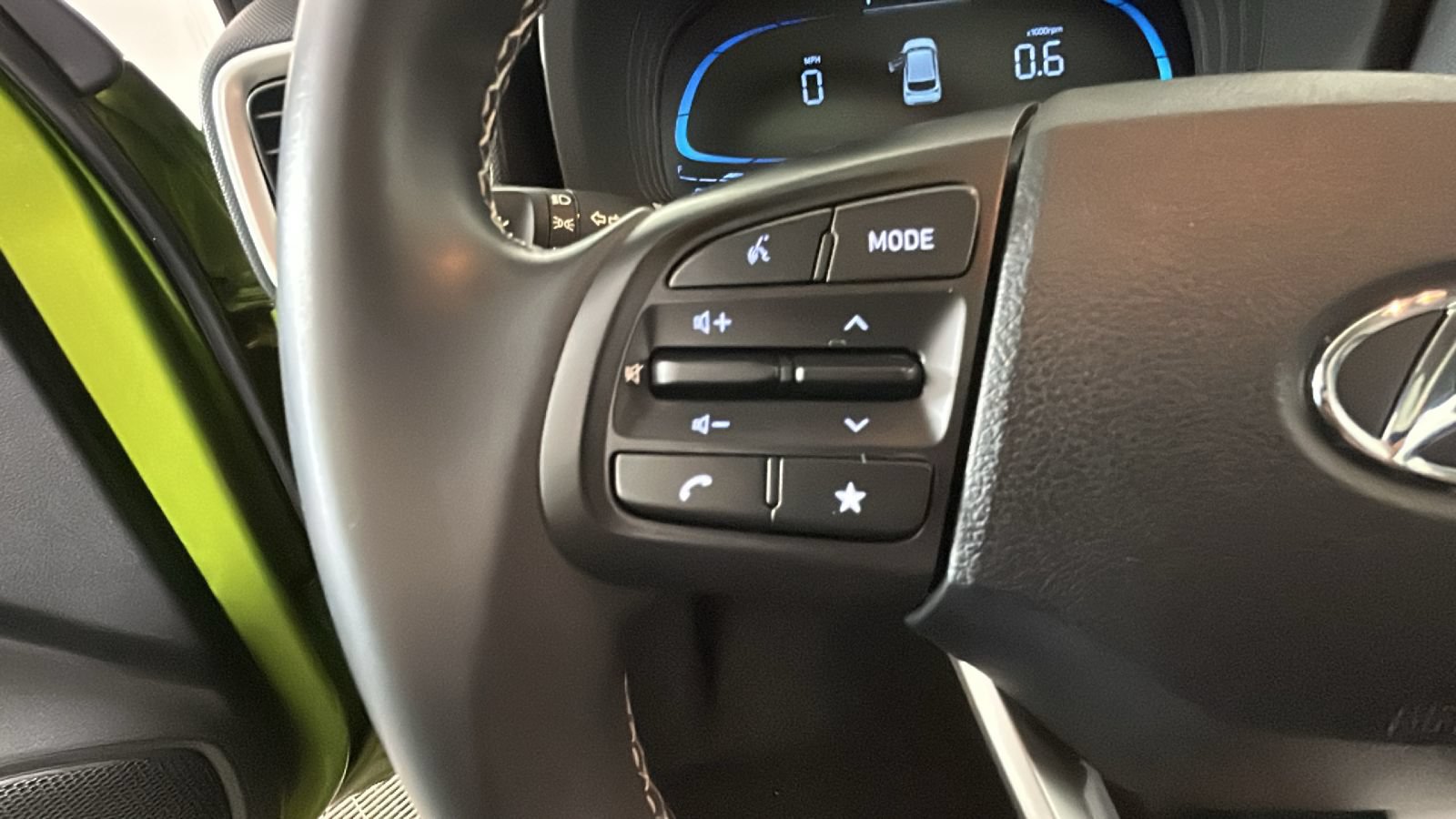 Certified 2023 Hyundai Venue SEL FWD image 20
