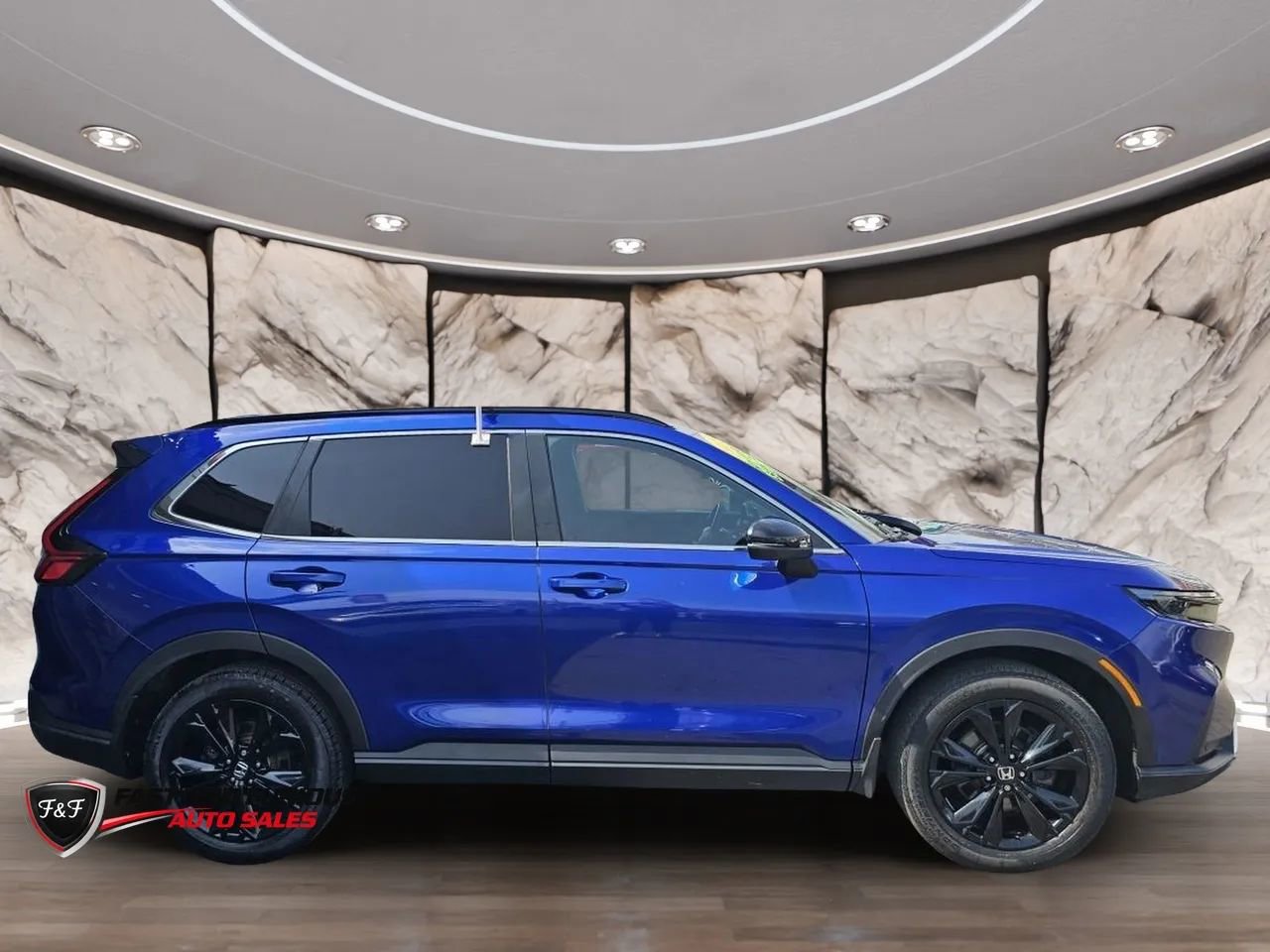 Used 2023 Honda CR-V Sport Touring image 4