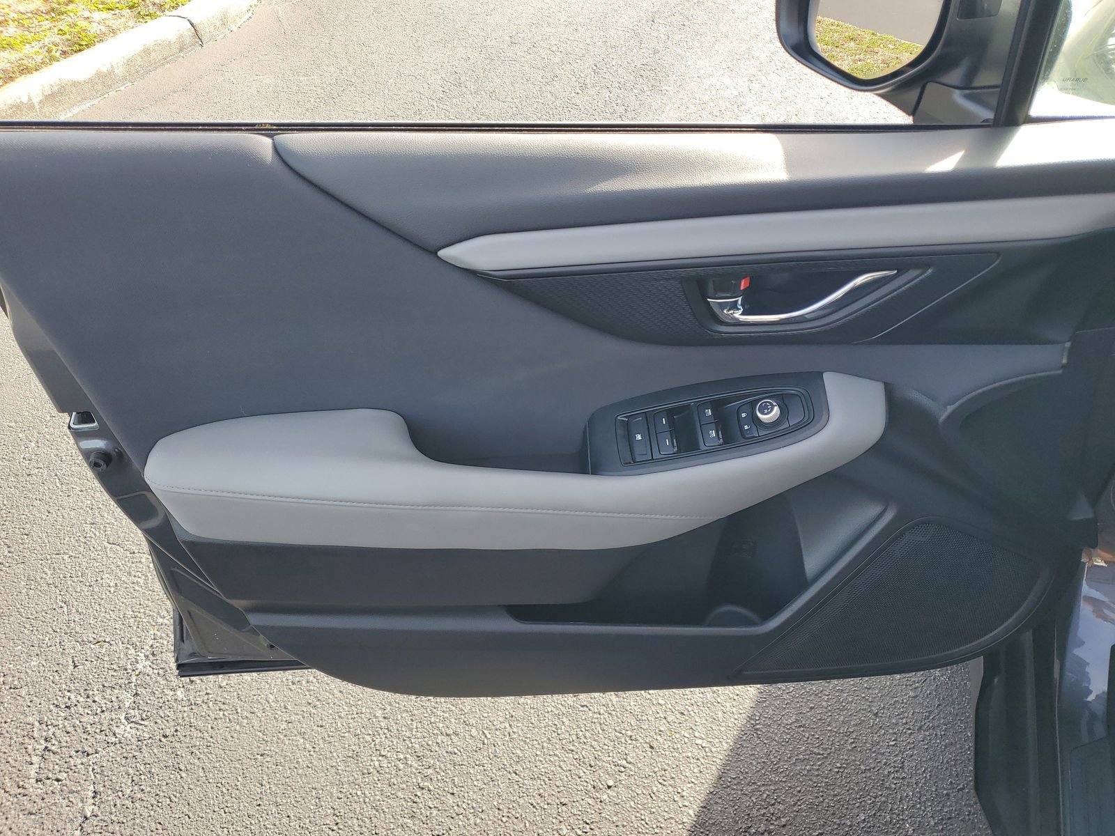 Used 2021 Subaru Outback Premium image 15