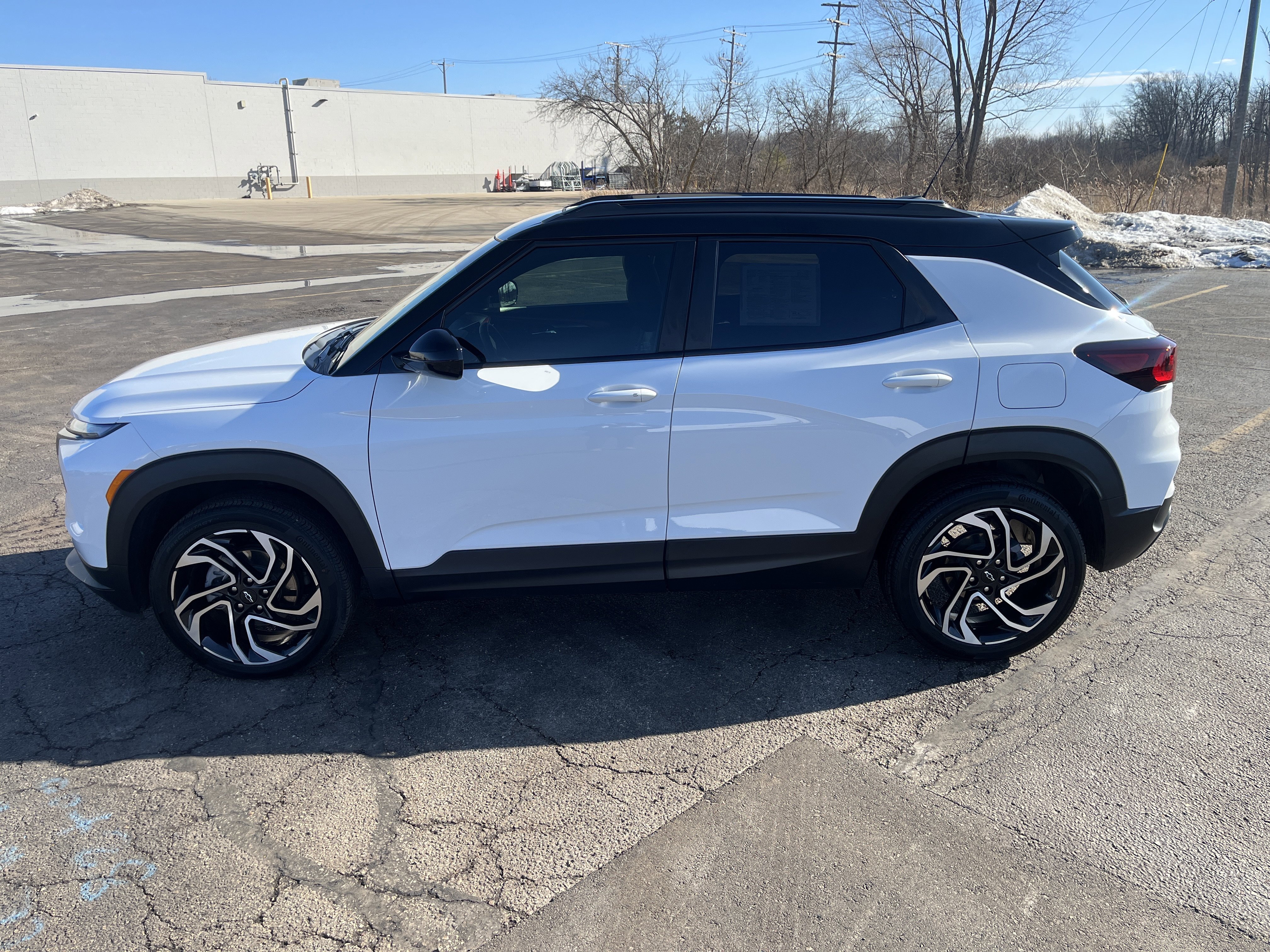 Used 2024 Chevrolet TrailBlazer RS w/ Convenience Package image 3