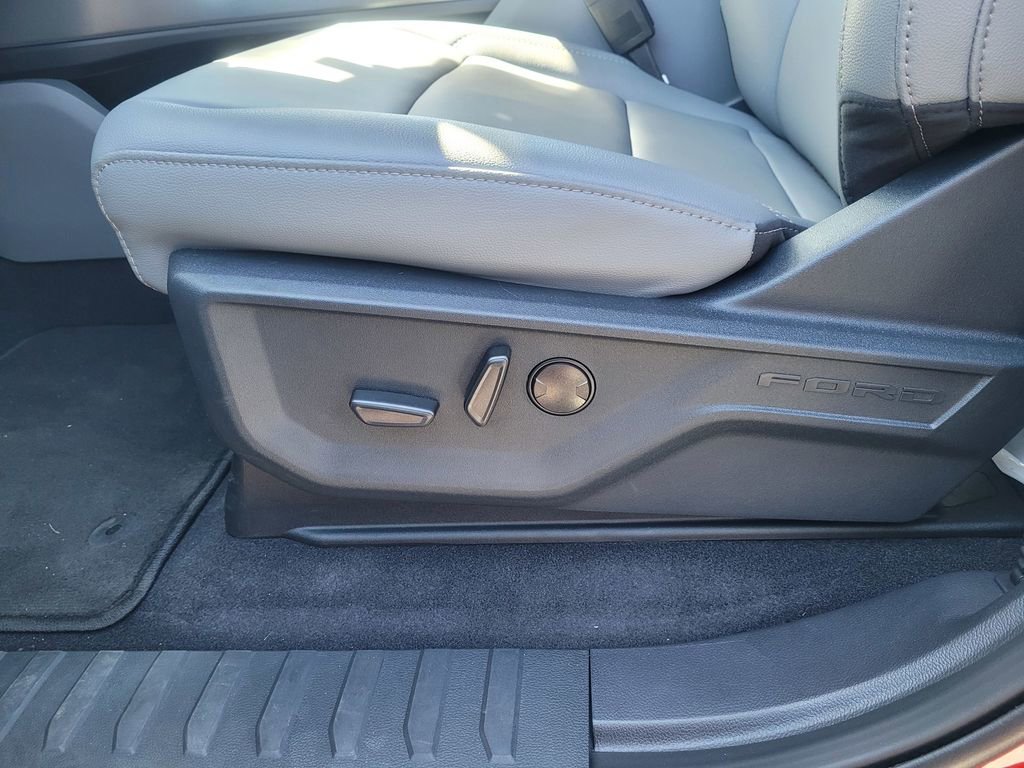 New 2025 Ford F150 Lightning Flash AWD/4WD image 37
