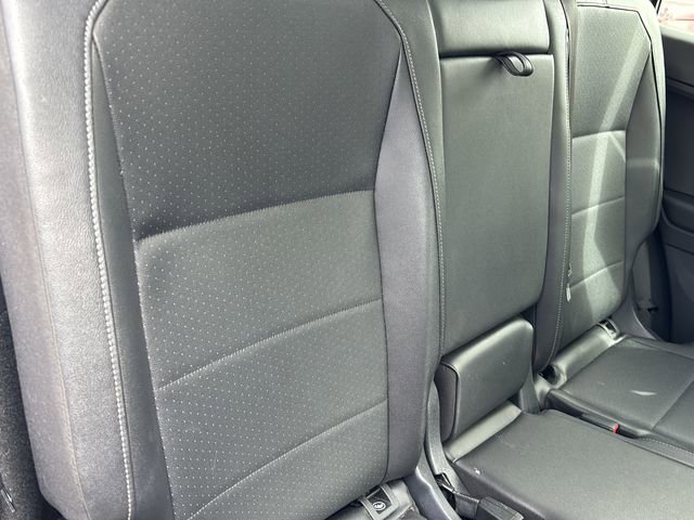 Used 2020 Volkswagen Tiguan SE image 42