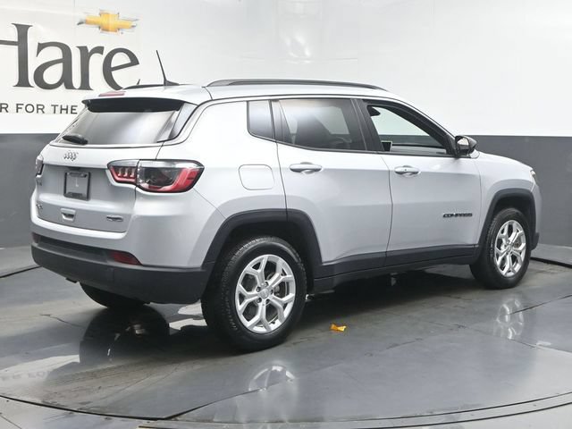 Used 2024 Jeep Compass Latitude AWD/4WD image 54