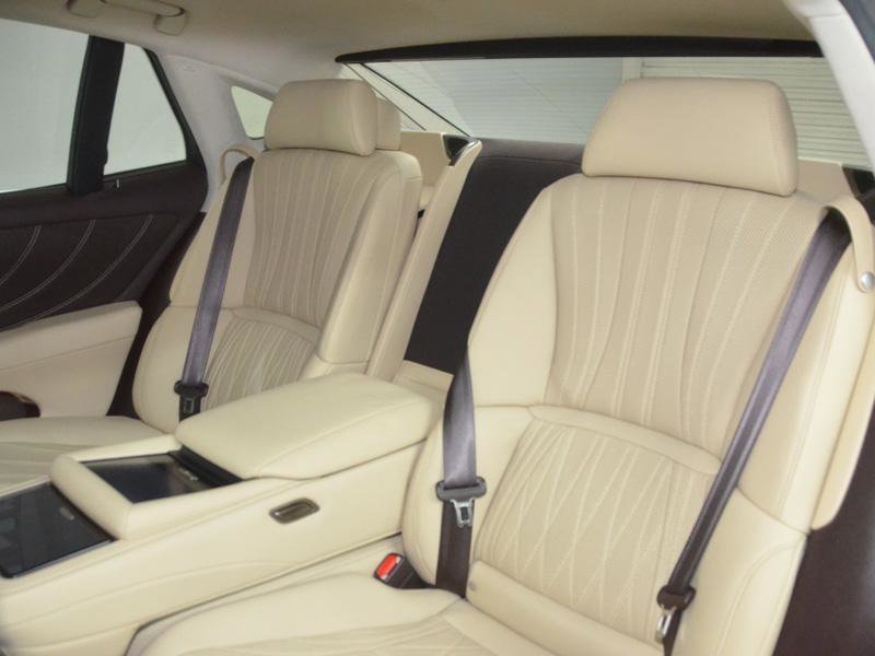 Used 2018 Lexus LS 500 w/ Luxury Package RWD image 33