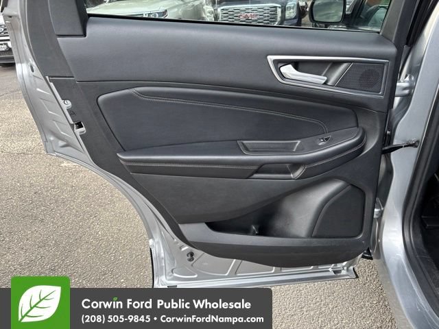 Used 2022 Ford Edge Titanium AWD/4WD image 28