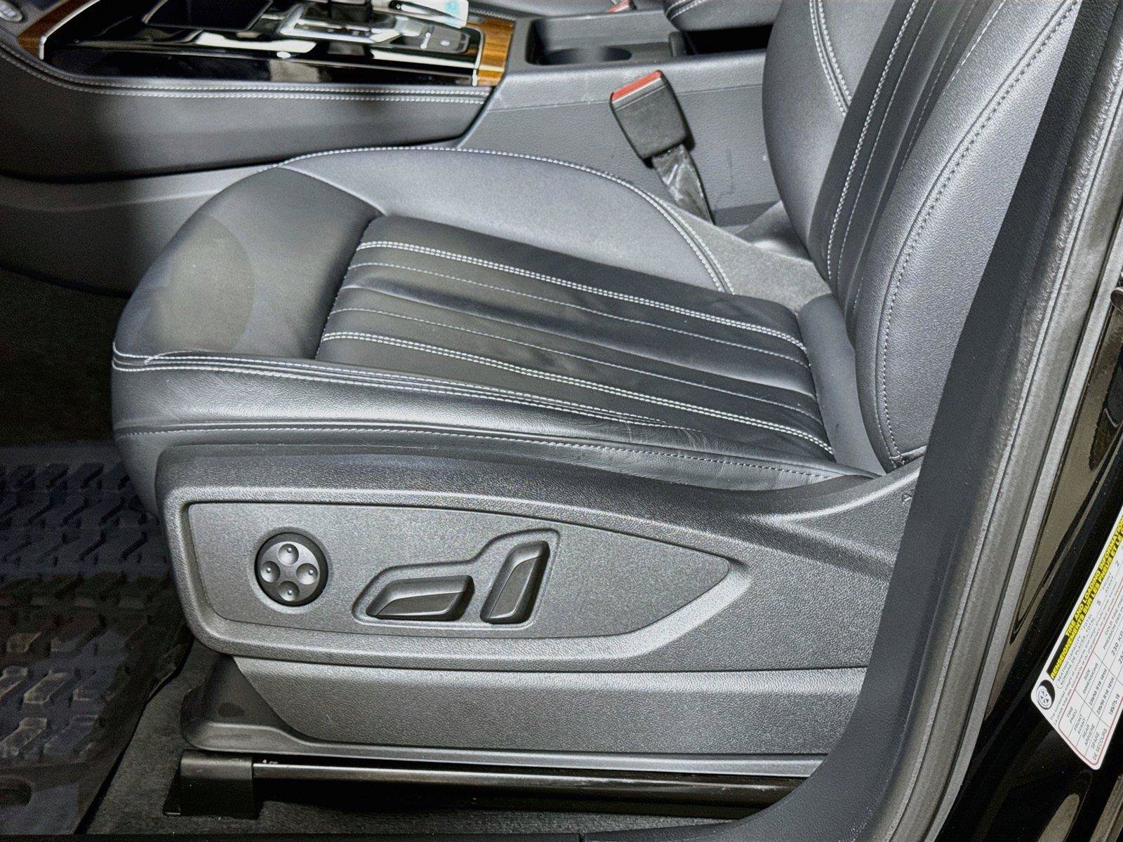 Used 2023 Audi Q5 2.0T Premium Plus w/ Premium Plus Package AWD/4WD image 18