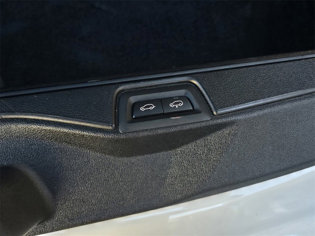 Used 2022 BMW X7 xDrive40i w/ M Sport Package image 38