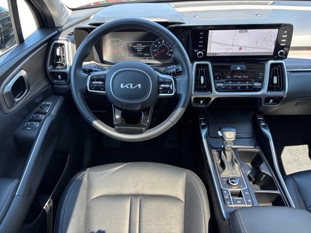 Certified 2023 Kia Sorento X-Line EX AWD/4WD image 14