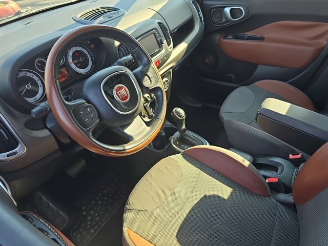 Used 2015 FIAT 500L Trekking image 16