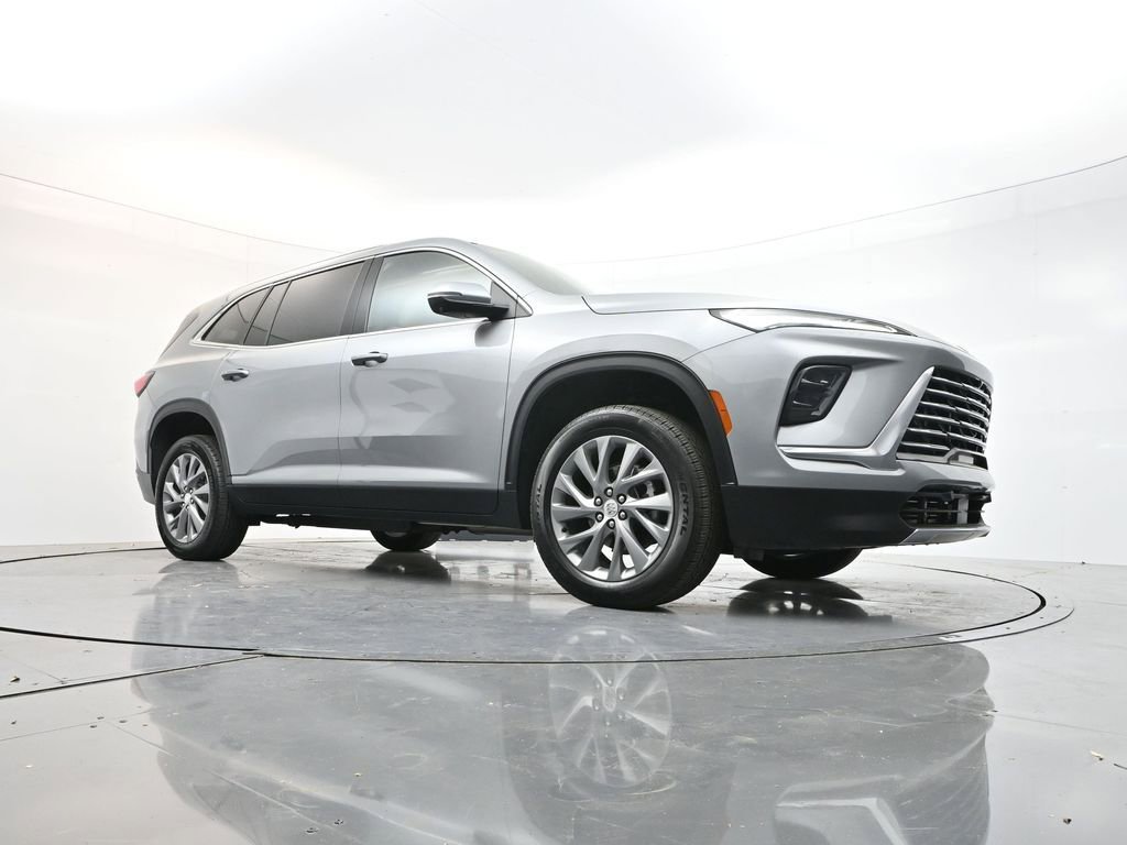 Used 2025 Buick Enclave Preferred image 31